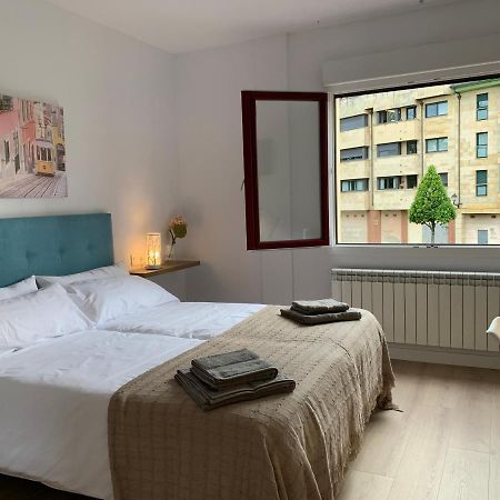 Apartamentos Santullano 1 Овьедо Экстерьер фото